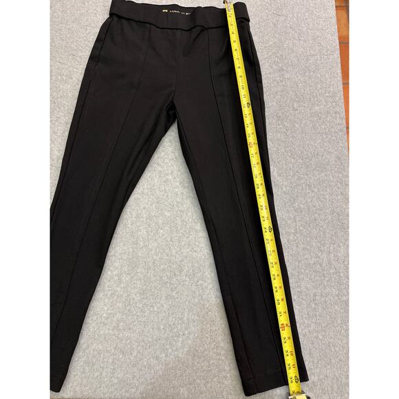 Anne Klein Women’s Seamed Pull-On Black Ankle Pants - size Medium - Picture 3 of 6
